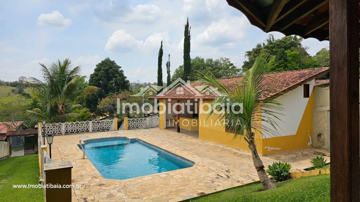 Chácara com 4 quartos à venda, 680m2 em Centro, Piracaia - SP - imagem 5 Foto 5 de Chácara com 4 quartos à venda, 680m2 em Centro, Piracaia - SP