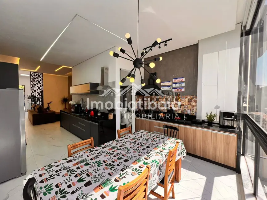 Foto 4 de Casa com 3 quartos à venda, 150m2 em Jardim Maristela, Atibaia - SP