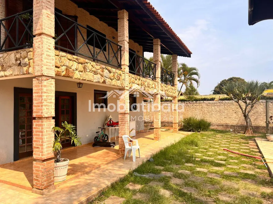 Foto 8 de Chácara com 3 quartos à venda e para alugar, 1000m2 em Centro, Bom Jesus Dos Perdoes - SP