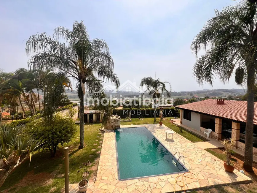 Foto 6 de Chácara com 3 quartos à venda e para alugar, 1000m2 em Centro, Bom Jesus Dos Perdoes - SP