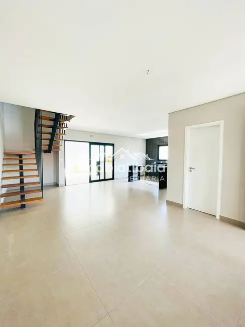 Foto 9 de Casa com 3 quartos à venda, 190m2 em Atibaia - SP