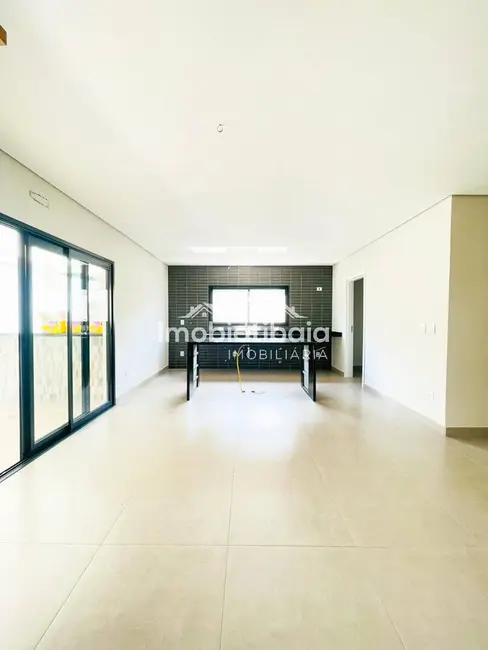 Foto 7 de Casa com 3 quartos à venda, 190m2 em Atibaia - SP