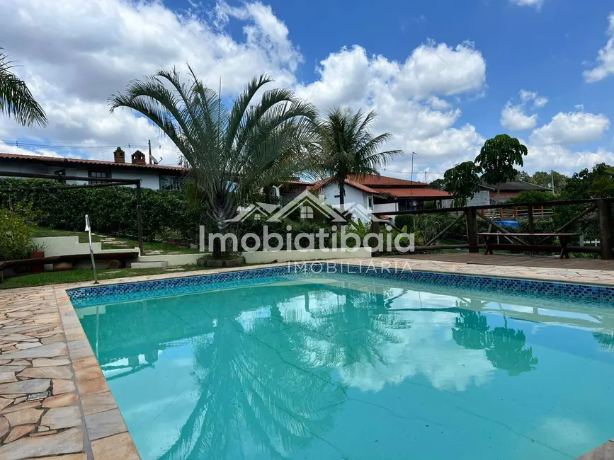 Chácara com 4 quartos à venda, 1210m2 em Maracanã, Jarinu - SP - imagem 3 Foto 3 de Chácara com 4 quartos à venda, 1210m2 em Maracanã, Jarinu - SP
