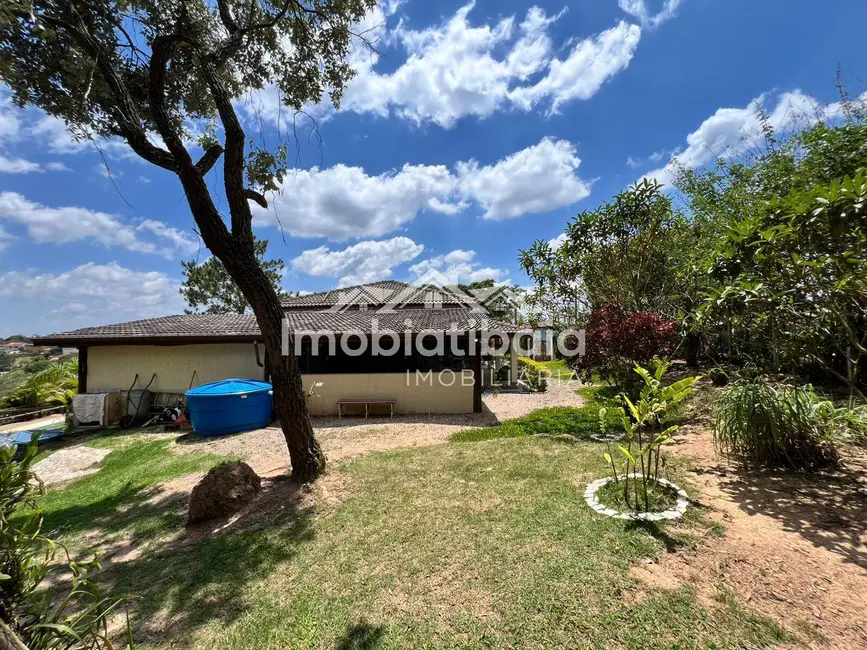 Chácara com 4 quartos à venda, 1210m2 em Maracanã, Jarinu - SP - imagem 9 Foto 9 de Chácara com 4 quartos à venda, 1210m2 em Maracanã, Jarinu - SP