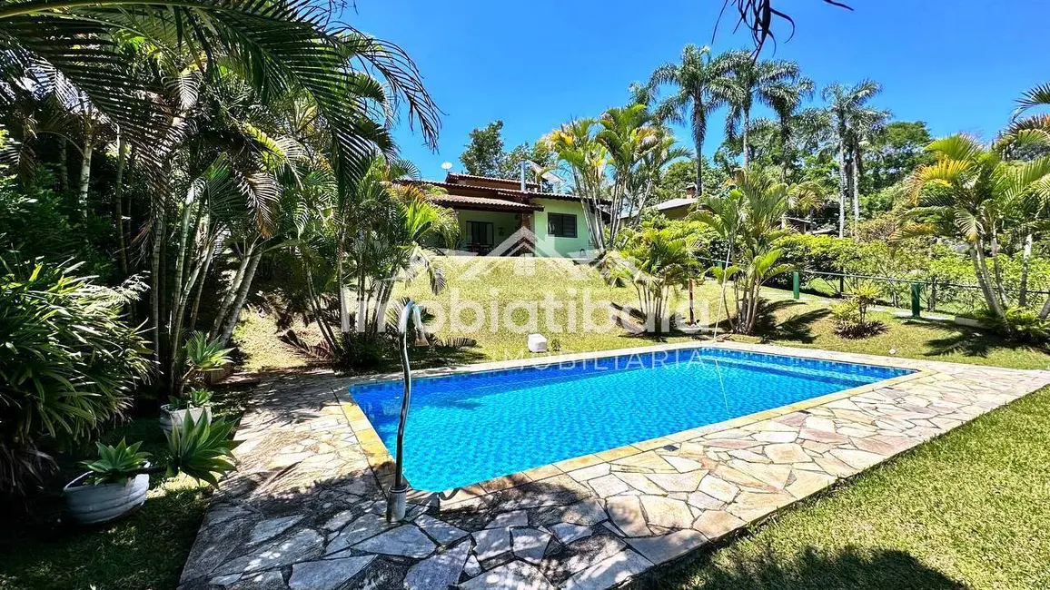 Foto 2 de Chácara com 3 quartos à venda, 1210m2 em Bom Jesus Dos Perdoes - SP