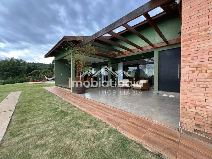 Foto 1 de Chácara com 3 quartos à venda, 1000m2 em Estância Santa Maria do Laranjal, Atibaia - SP