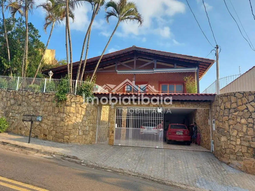 Foto 1 de Casa com 4 quartos à venda, 758m2 em Atibaia - SP