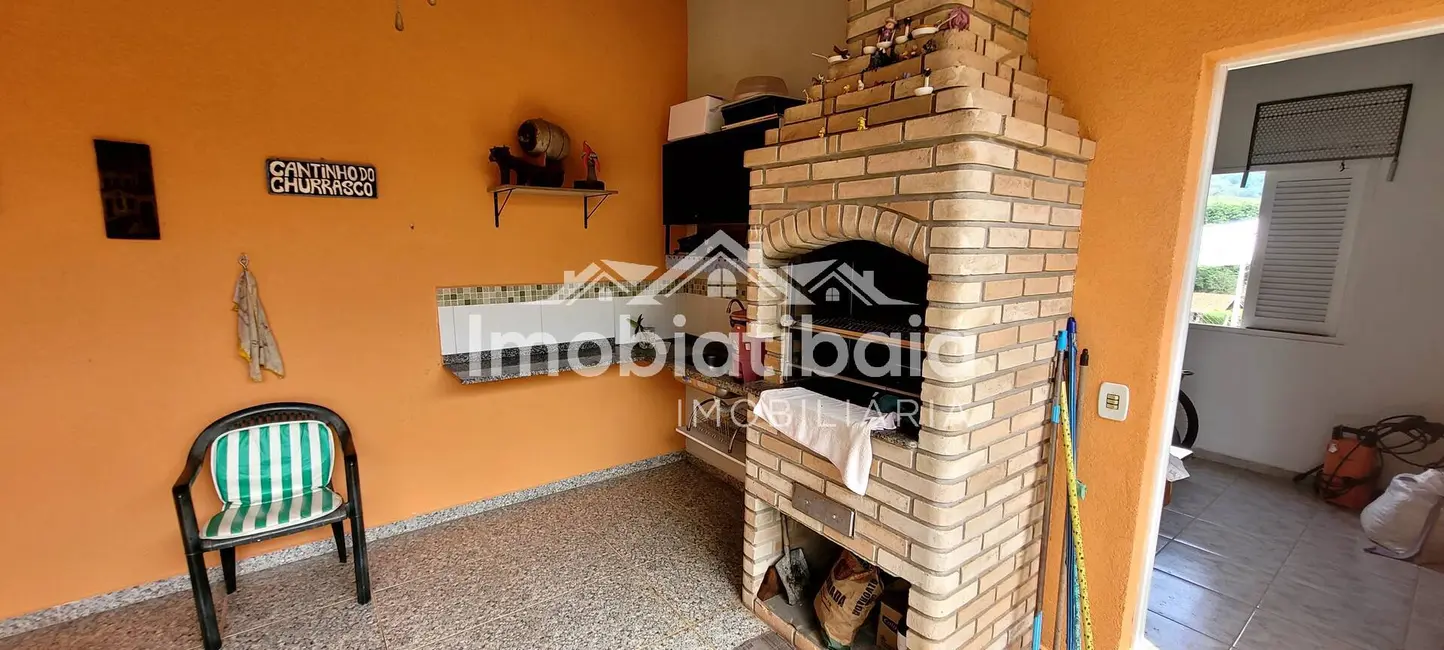 Chácara com 3 quartos à venda, 1600m2 em Piracaia - SP - imagem 7 Foto 7 de Chácara com 3 quartos à venda, 1600m2 em Piracaia - SP