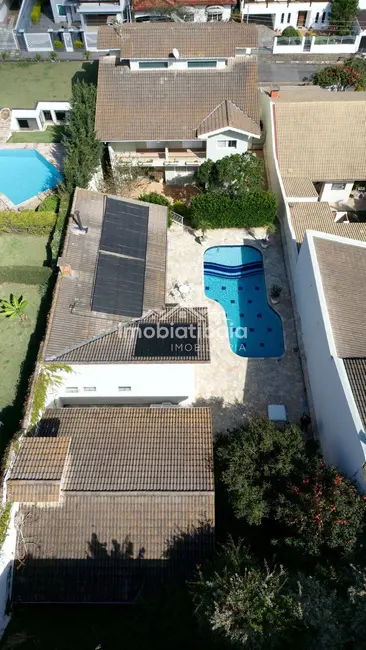 Casa com 5 quartos à venda, 900m2 em Jardim Itaperi, Atibaia - SP - imagem 2 Foto 2 de Casa com 5 quartos à venda, 900m2 em Jardim Itaperi, Atibaia - SP