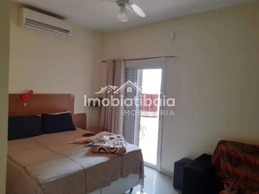 Foto 3 de Casa de Condomínio com 4 quartos à venda, 820m2 em Atibaia - SP