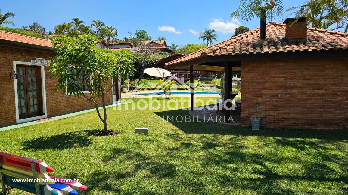 Foto 2 de Chácara com 4 quartos à venda, 1500m2 em Centro, Bom Jesus Dos Perdoes - SP