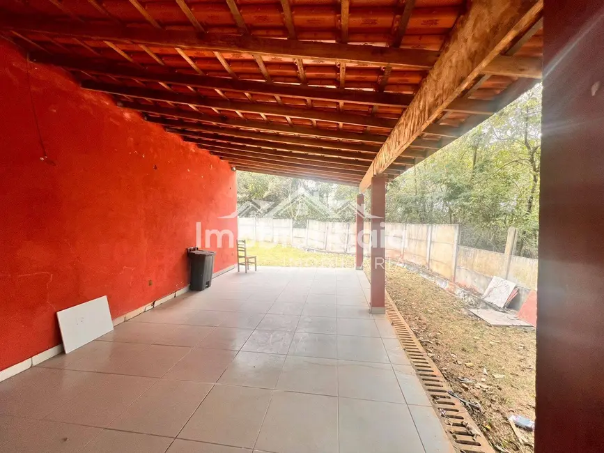 Chácara com 3 quartos à venda, 2100m2 em Recanto dos Palmares, Atibaia - SP - imagem 4 Foto 4 de Chácara com 3 quartos à venda, 2100m2 em Recanto dos Palmares, Atibaia - SP