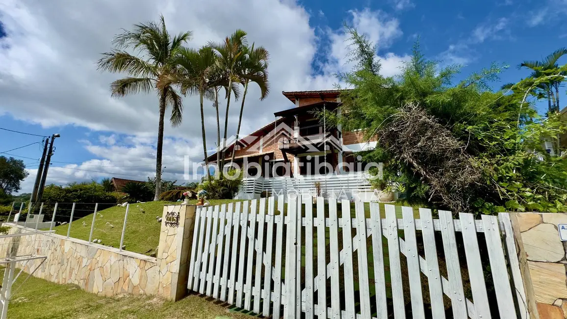 Foto 3 de Chácara com 4 quartos à venda, 1665m2 em Centro, Bom Jesus Dos Perdoes - SP