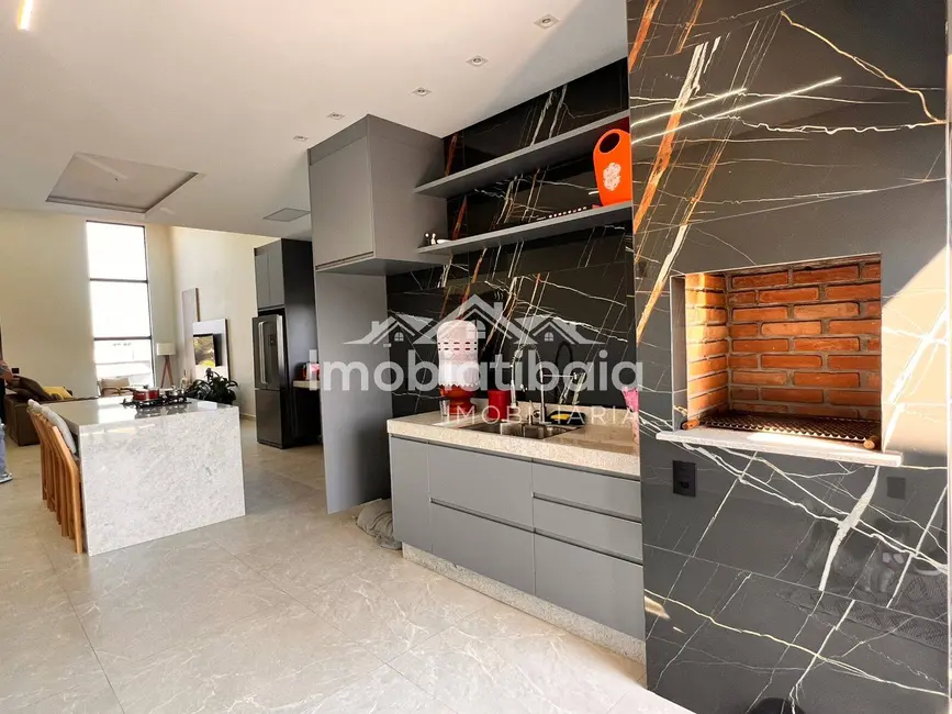 Foto 9 de Casa de Condomínio com 3 quartos à venda, 300m2 em Bom Jesus Dos Perdoes - SP