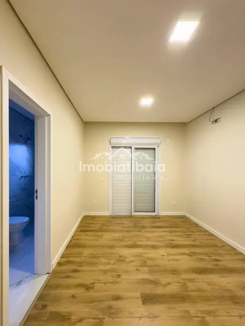 Foto 9 de Casa de Condomínio com 3 quartos à venda, 510m2 em Jardim Shangri-Lá, Atibaia - SP