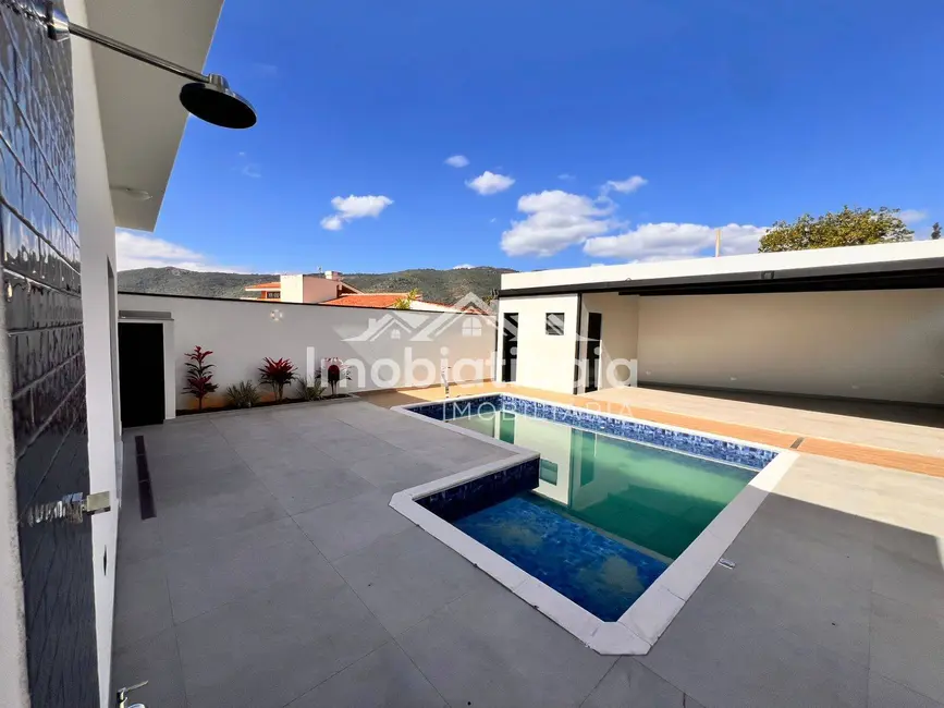 Foto 2 de Casa com 3 quartos à venda, 440m2 em Nova Gardênia, Atibaia - SP