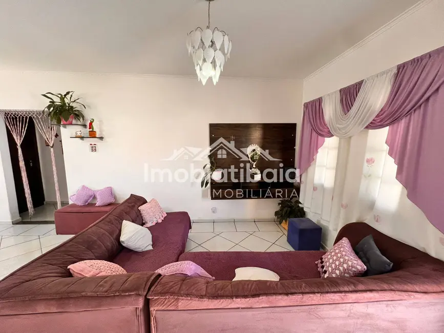 Foto 6 de Casa com 2 quartos à venda, 367m2 em Ressaca, Atibaia - SP