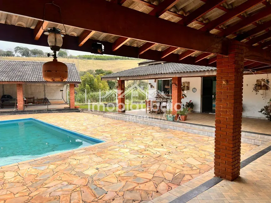 Foto 5 de Chácara com 3 quartos à venda, 1180m2 em Batatuba, Piracaia - SP