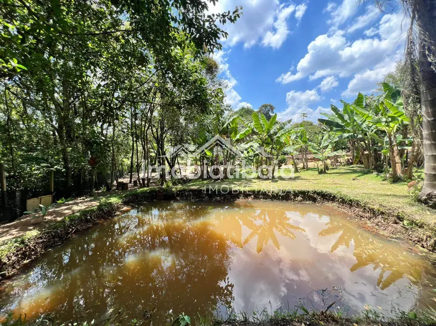 Chácara com 2 quartos à venda, 3600m2 em Jarinu - SP - imagem 1 Foto 1 de Chácara com 2 quartos à venda, 3600m2 em Jarinu - SP