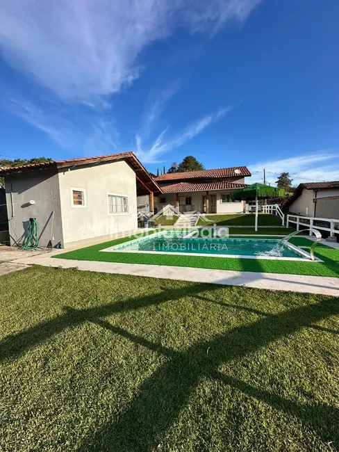 Foto 1 de Chácara com 4 quartos para alugar, 1000m2 em Batatuba, Piracaia - SP