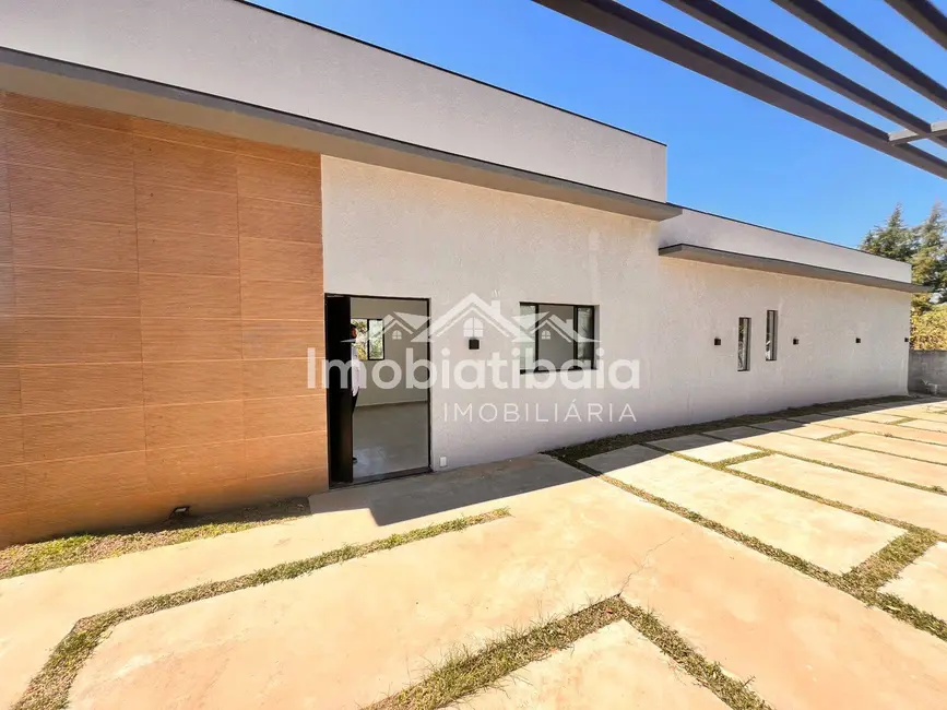 Foto 3 de Chácara com 3 quartos à venda, 880m2 em Estância Santa Maria do Portão, Atibaia - SP