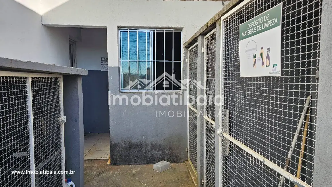 Foto 4 de Armazém / Galpão à venda, 250m2 em Mairipora - SP