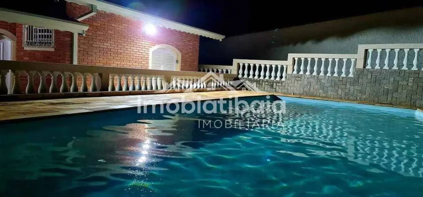 Foto 3 de Chácara com 3 quartos à venda, 800m2 em Piracaia - SP