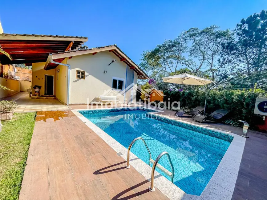 Casa de Condomínio com 3 quartos à venda, 420m2 em Jardim Centenário, Atibaia - SP - imagem 3 Foto 3 de Casa de Condomínio com 3 quartos à venda, 420m2 em Jardim Centenário, Atibaia - SP