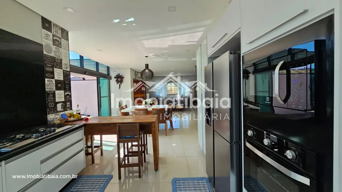 Foto 5 de Casa de Condomínio com 3 quartos à venda, 300m2 em Rio Abaixo, Atibaia - SP