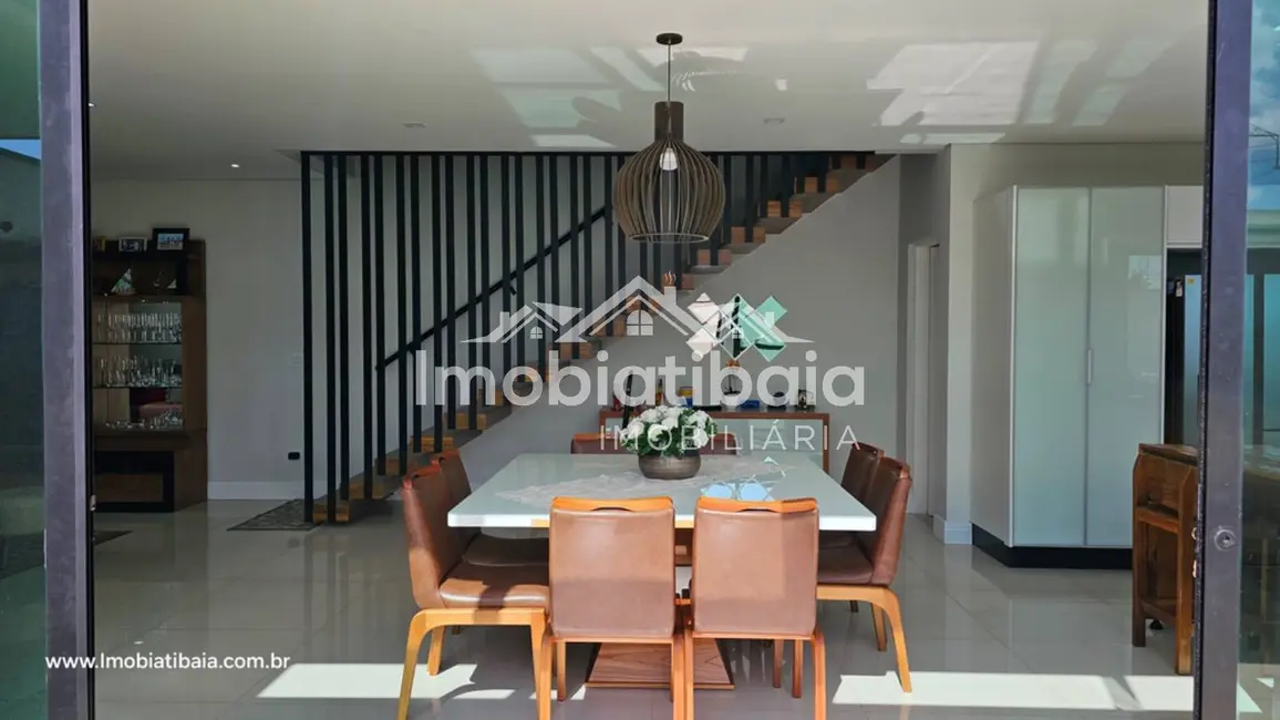 Foto 8 de Casa de Condomínio com 3 quartos à venda, 300m2 em Rio Abaixo, Atibaia - SP