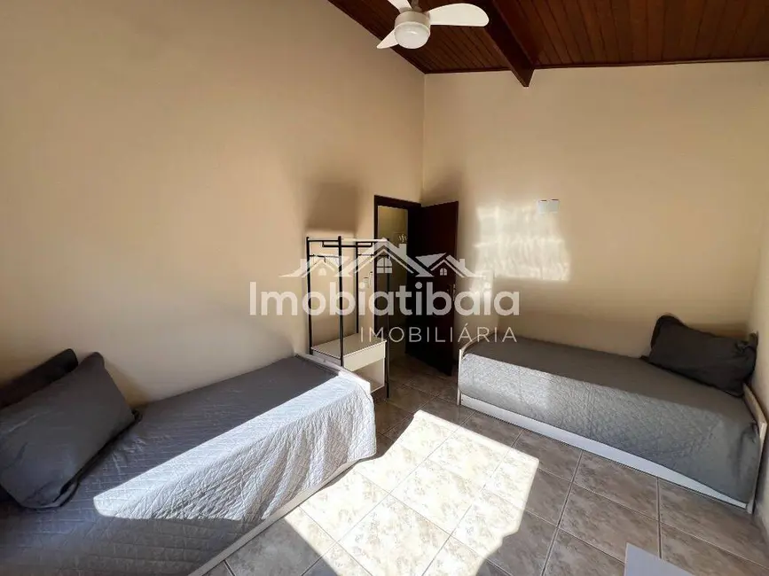 Foto 3 de Chácara com 3 quartos à venda, 1040m2 em Bom Jesus Dos Perdoes - SP
