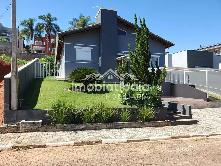 Casa de Condomínio com 3 quartos à venda e para alugar, 600m2 em Condomínio Parque das Garças I, Atibaia - SP - imagem 2 Foto 2 de Casa de Condomínio com 3 quartos à venda e para alugar, 600m2 em Condomínio Parque das Garças I, Atibaia - SP