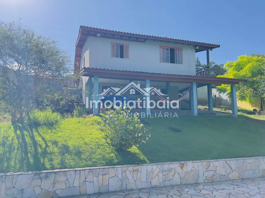 Foto 3 de Chácara com 3 quartos à venda e para alugar, 1200m2 em Jardim Estância Brasil, Atibaia - SP