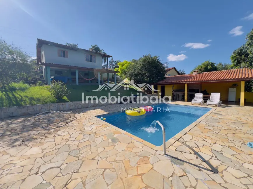 Foto 6 de Chácara com 3 quartos à venda e para alugar, 1200m2 em Jardim Estância Brasil, Atibaia - SP