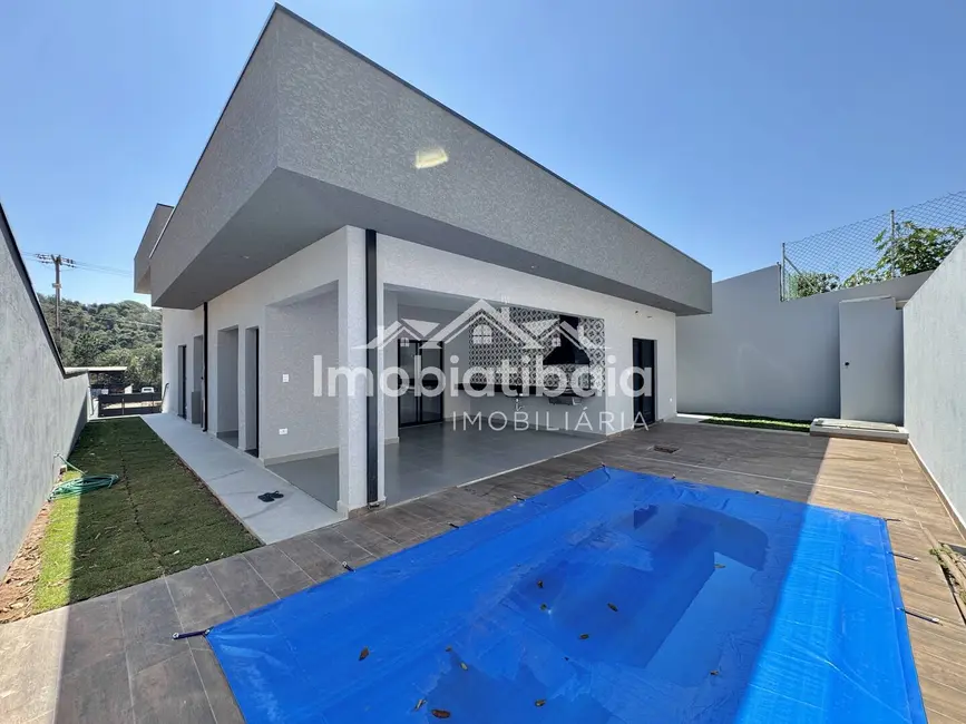Foto 2 de Casa com 3 quartos à venda, 412m2 em Atibaia - SP