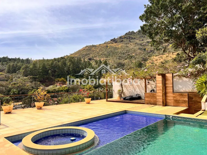 Casa de Condomínio com 6 quartos à venda, 2650m2 em Condomínio Flamboyant-B, Atibaia - SP - imagem 9 Foto 9 de Casa de Condomínio com 6 quartos à venda, 2650m2 em Condomínio Flamboyant-B, Atibaia - SP