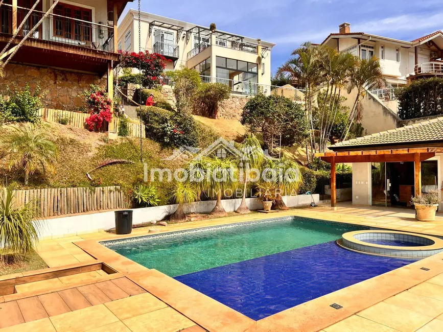 Casa de Condomínio com 6 quartos à venda, 2650m2 em Condomínio Flamboyant-B, Atibaia - SP - imagem 1 Foto 1 de Casa de Condomínio com 6 quartos à venda, 2650m2 em Condomínio Flamboyant-B, Atibaia - SP