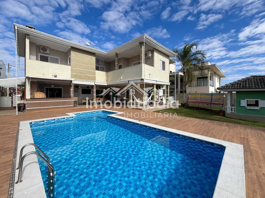 Casa de Condomínio com 5 quartos à venda, 700m2 em Condomínio Residencial Shamballa III, Atibaia - SP - imagem 3 Foto 3 de Casa de Condomínio com 5 quartos à venda, 700m2 em Condomínio Residencial Shamballa III, Atibaia - SP