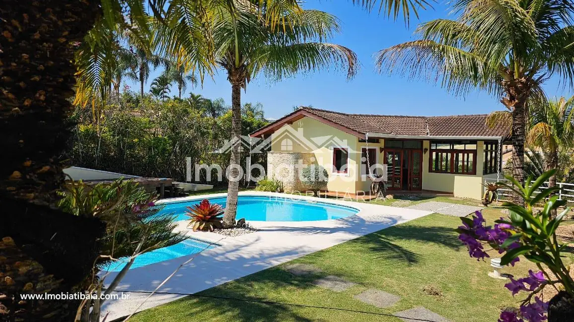 Foto 2 de Chácara com 4 quartos à venda, 2000m2 em Centro, Bom Jesus Dos Perdoes - SP