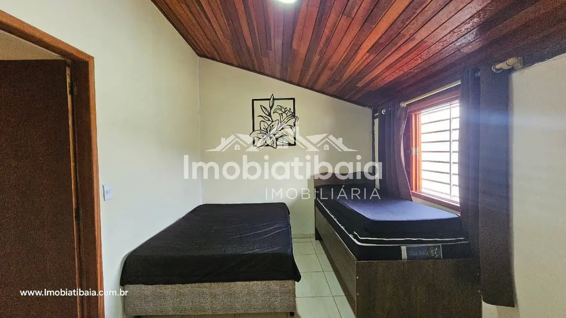 Foto 9 de Chácara com 3 quartos à venda, 1000m2 em Estância Santa Maria do Portão, Atibaia - SP