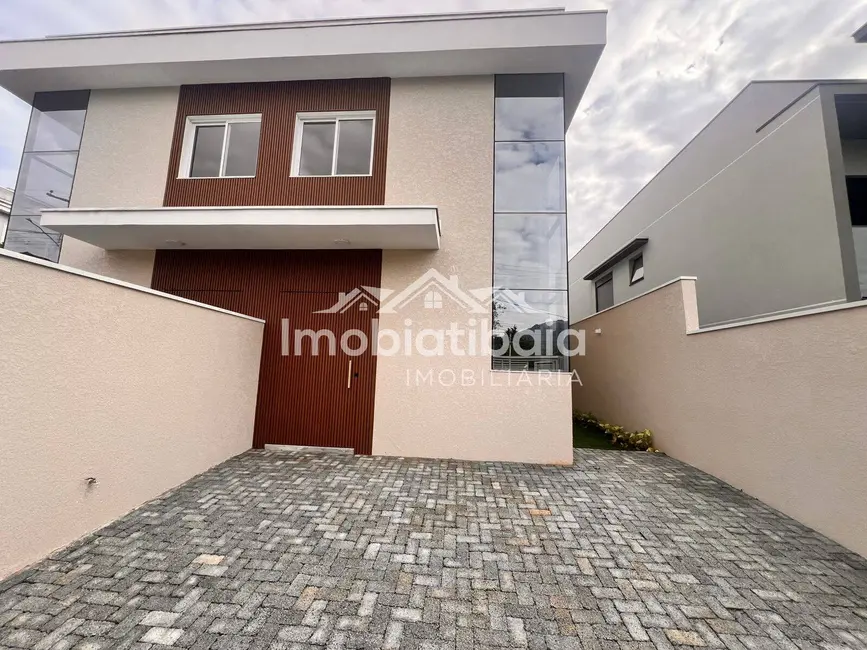 Foto 2 de Casa com 3 quartos à venda e para alugar, 186m2 em Vila Petrópolis, Atibaia - SP