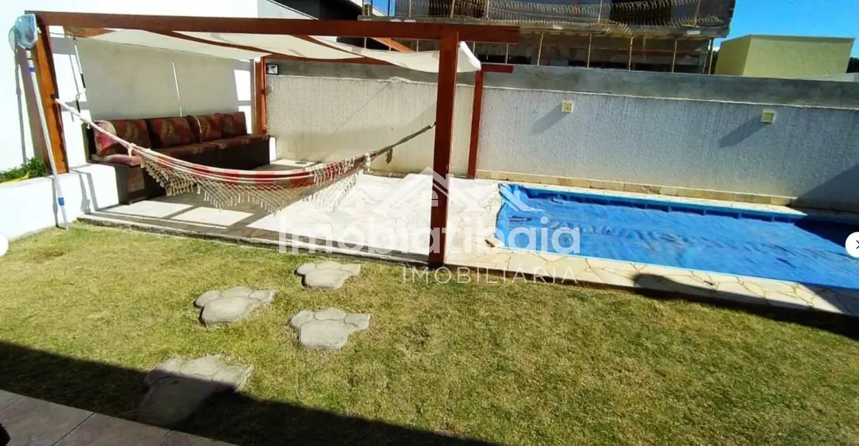 Foto 3 de Casa de Condomínio com 3 quartos à venda e para alugar, 300m2 em Rio Abaixo, Atibaia - SP