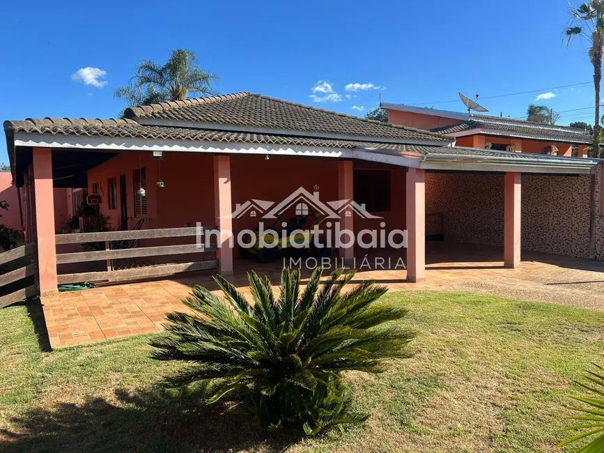 Foto 2 de Casa com 3 quartos à venda, 600m2 em Jarinu - SP