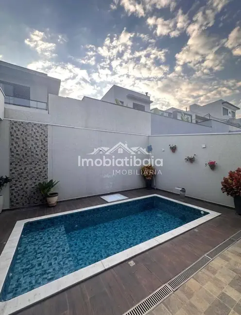 Foto 2 de Casa com 4 quartos para alugar, 360m2 em Chácaras Maringá, Atibaia - SP