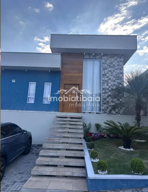 Foto 3 de Casa com 4 quartos para alugar, 360m2 em Chácaras Maringá, Atibaia - SP