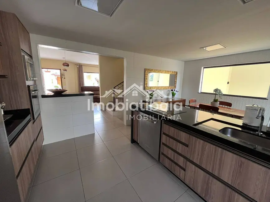 Foto 4 de Casa de Condomínio com 3 quartos à venda, 200m2 em Vila Santista, Atibaia - SP