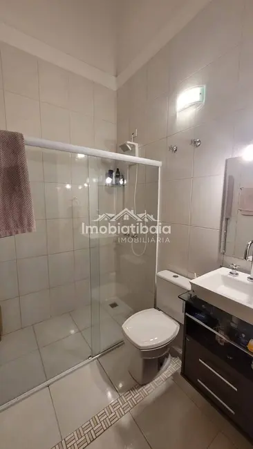 Foto 6 de Casa com 2 quartos à venda, 150m2 em Jardim Estância Brasil, Atibaia - SP