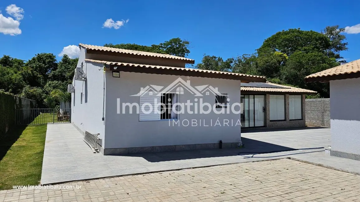 Chácara com 6 quartos à venda, 2400m2 em Jardim Estância Brasil, Atibaia - SP - imagem 8 Foto 8 de Chácara com 6 quartos à venda, 2400m2 em Jardim Estância Brasil, Atibaia - SP