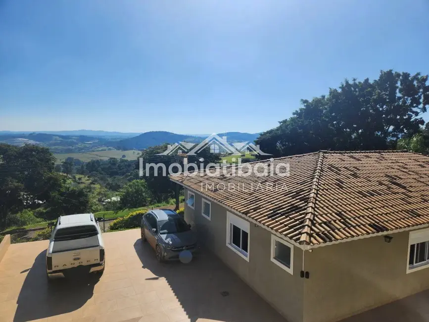 Chácara com 4 quartos à venda, 1521m2 em Tanque, Atibaia - SP - imagem 8 Foto 8 de Chácara com 4 quartos à venda, 1521m2 em Tanque, Atibaia - SP