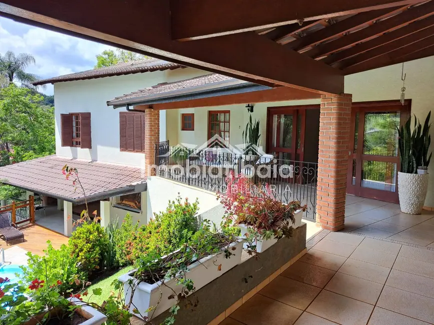 Foto 2 de Chácara com 5 quartos à venda, 1143m2 em Centro, Piracaia - SP